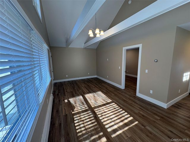 49925 Main Road 2nd Floor, Southold, NY 11971