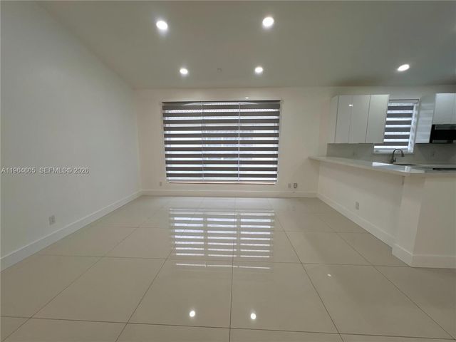 853 NW 131st Ave, Pembroke Pines, FL 33028