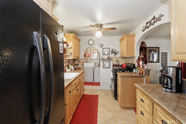 2041 Blenheim, Riverside, CA 92507