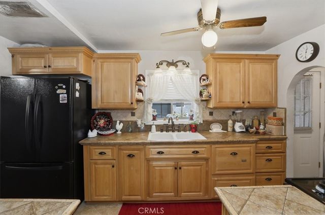 2041 Blenheim, Riverside, CA 92507