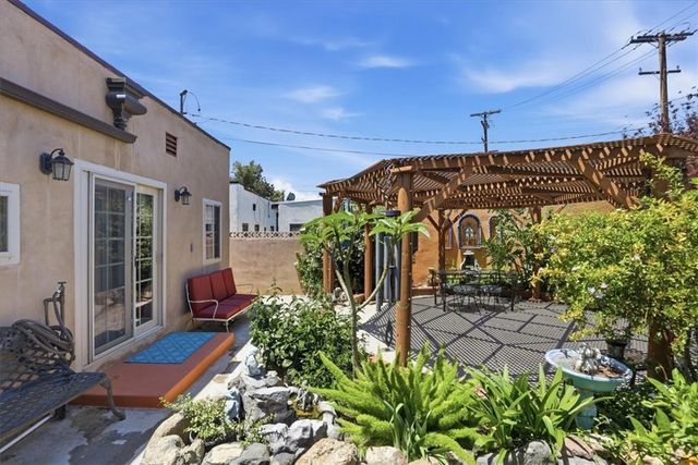 2041 Blenheim, Riverside, CA 92507