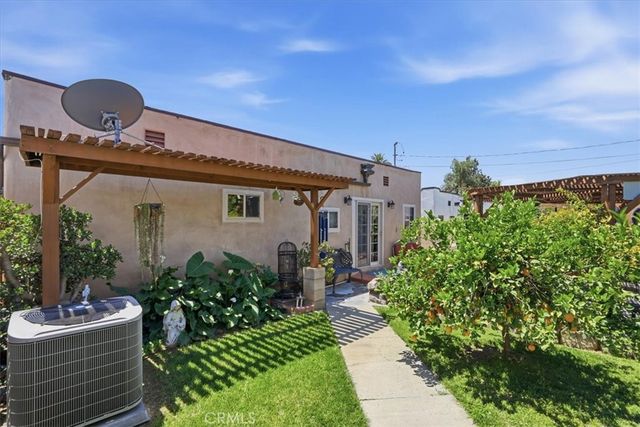 2041 Blenheim, Riverside, CA 92507