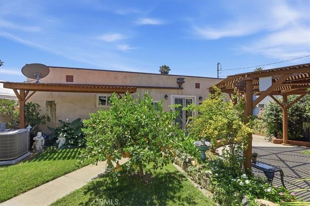 2041 Blenheim, Riverside, CA 92507