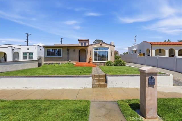 2041 Blenheim, Riverside, CA 92507