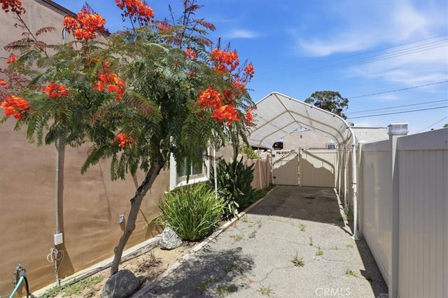 2041 Blenheim, Riverside, CA 92507
