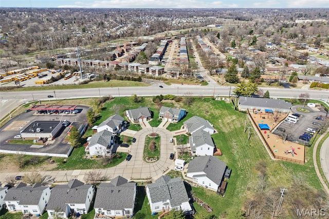 10358 Tiffany Village Circle Drive, St Louis, MO 63123