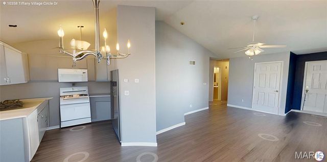 10358 Tiffany Village Circle Drive, St Louis, MO 63123