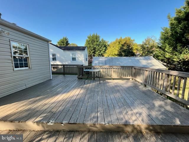 5128 MANGUM RD, College Park, MD 20740