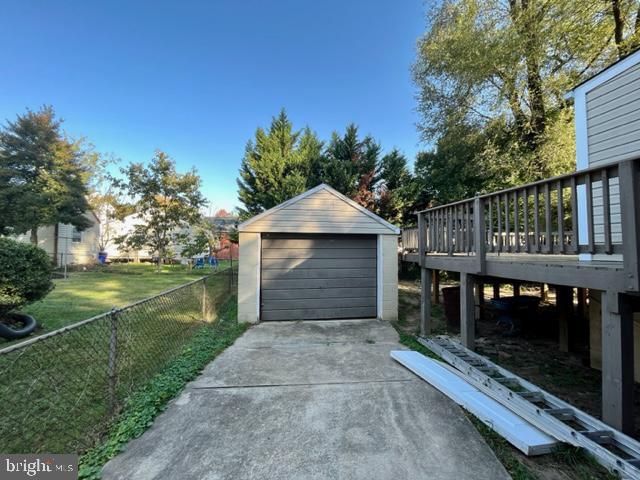 5128 MANGUM RD, College Park, MD 20740