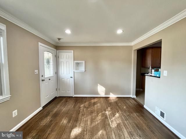 5128 MANGUM RD, College Park, MD 20740