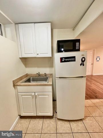 5128 MANGUM RD, College Park, MD 20740