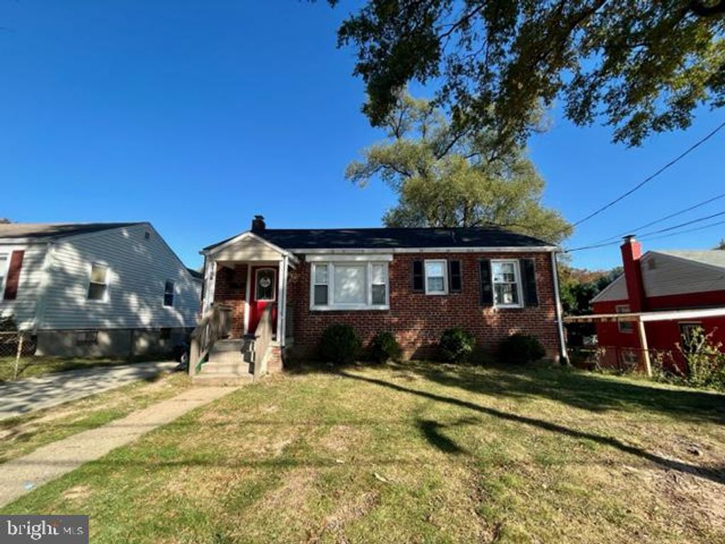 5128 MANGUM RD, College Park, MD 20740