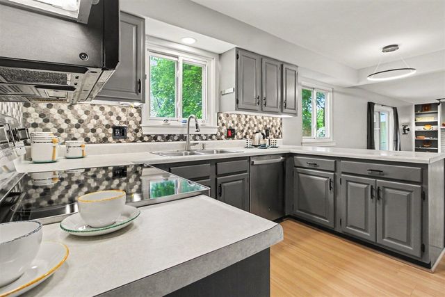 4382 Yarmouth Crossing, Ypsilanti, MI 48197