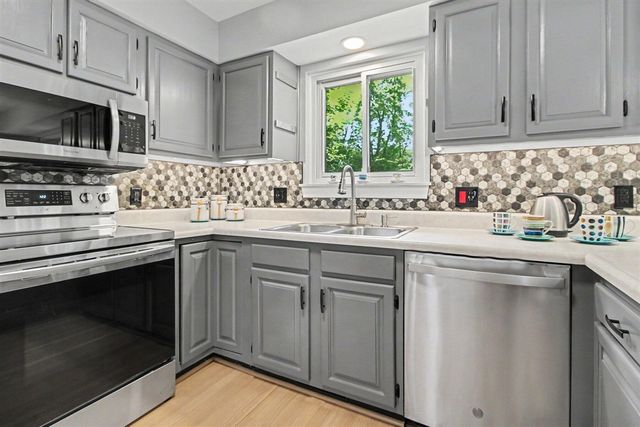 4382 Yarmouth Crossing, Ypsilanti, MI 48197