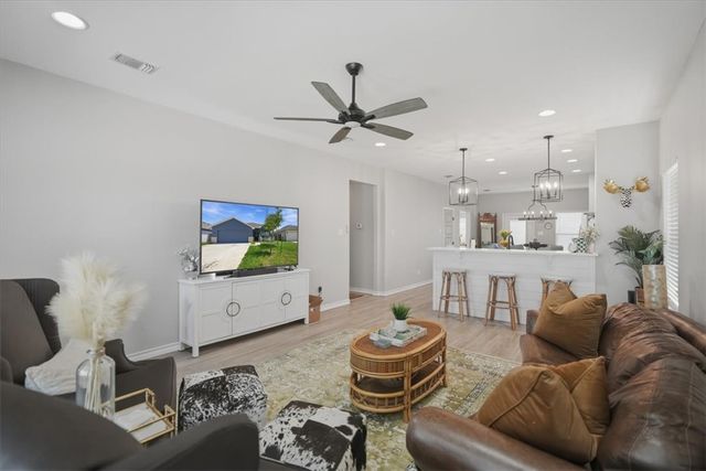 1934 Justify Dr, Corpus Christi, TX 78417