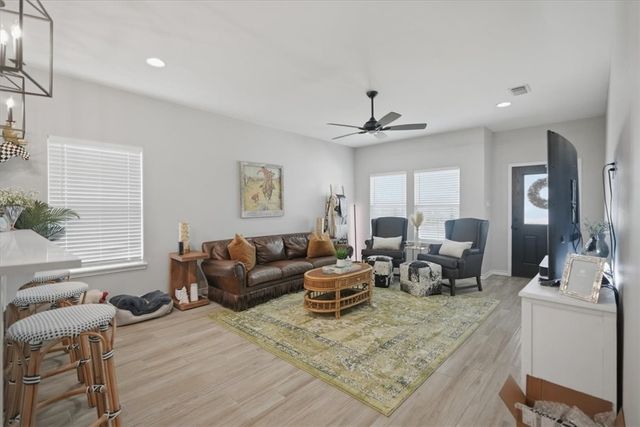 1934 Justify Dr, Corpus Christi, TX 78417
