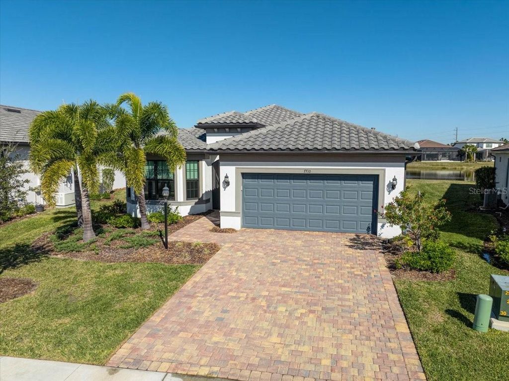 Image 1 of property listing at 7710 SUMMERLAND COVE, Bradenton, FL 34202