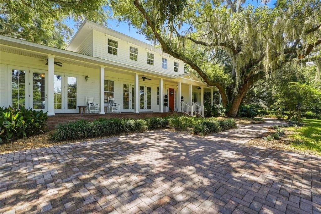 Image 3 of property listing at 1645 CRUMP ROAD, Winter Haven, FL 33881