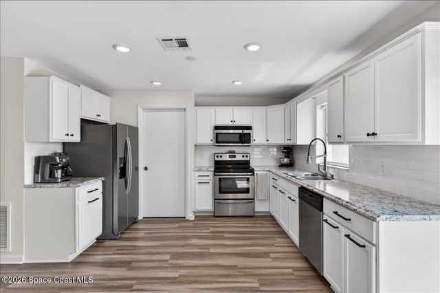 507 Bounty Avenue NE, Palm Bay, FL 32907