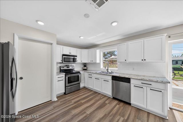 507 Bounty Avenue NE, Palm Bay, FL 32907