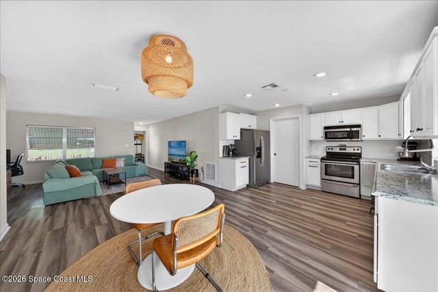 507 Bounty Avenue NE, Palm Bay, FL 32907