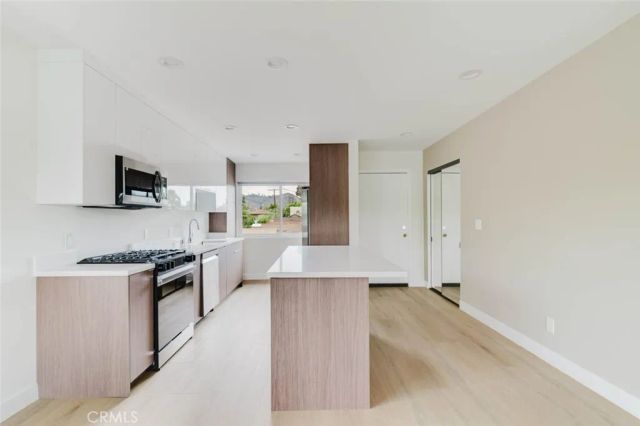 3406 Garden 6, Los Angeles, CA 90039
