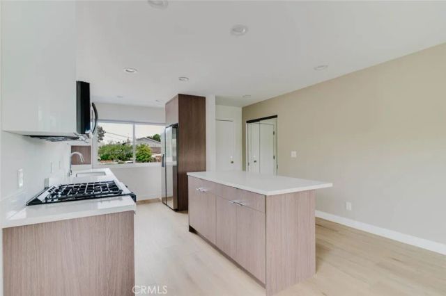 3406 Garden 6, Los Angeles, CA 90039