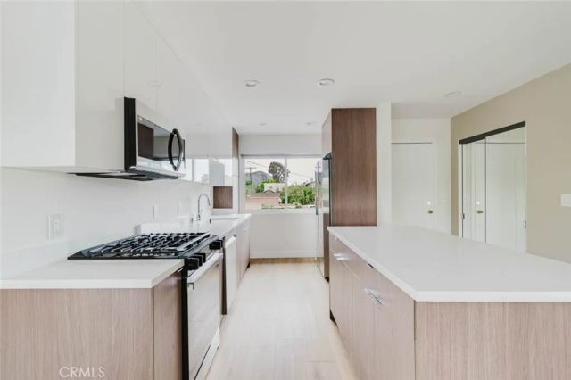 3406 Garden 6, Los Angeles, CA 90039