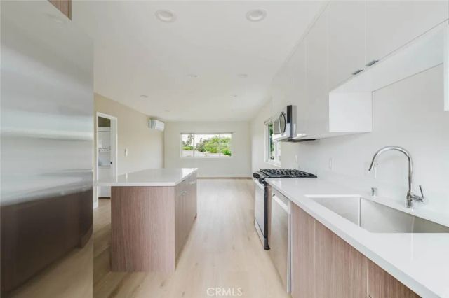 3406 Garden 6, Los Angeles, CA 90039