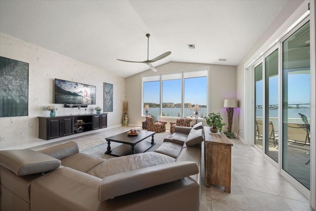 14 SUNSET BAY DRIVE, Belleair, FL 33756