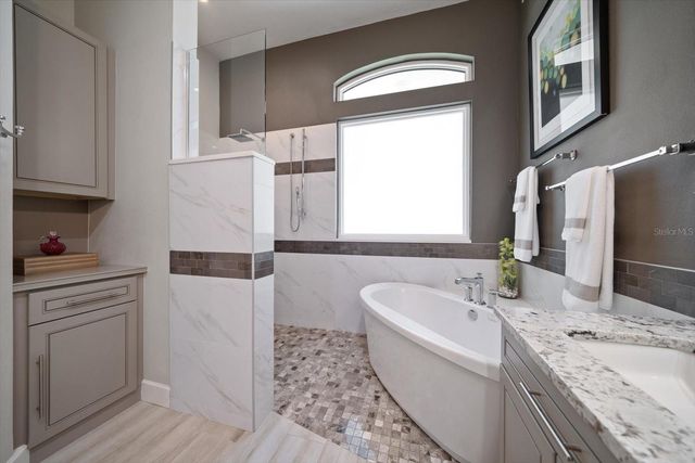 14 SUNSET BAY DRIVE, Belleair, FL 33756