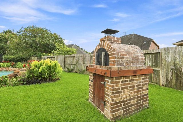 5414 Skyline Edge Court, Fulshear, TX 77441