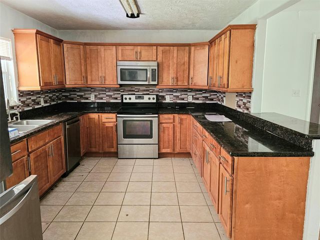 20331 County Road 510v, Brazoria, TX 77422