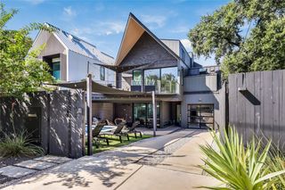702 W Elizabeth ST, Austin, TX 78704