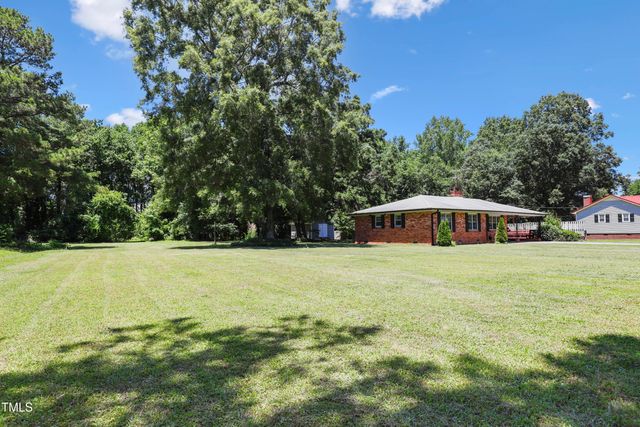 28 White Oak Drive, Smithfield, NC 27577
