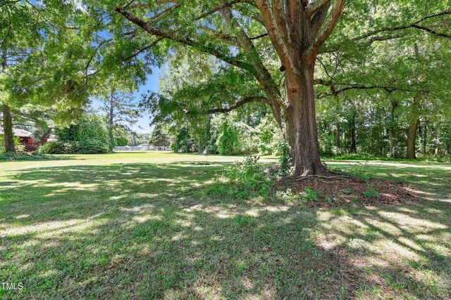 28 White Oak Drive, Smithfield, NC 27577