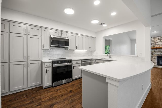 29 Cypress PT, Wimberley, TX 78676