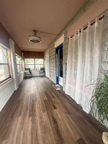 517 Forest Avenue, Mishawaka, IN 46545