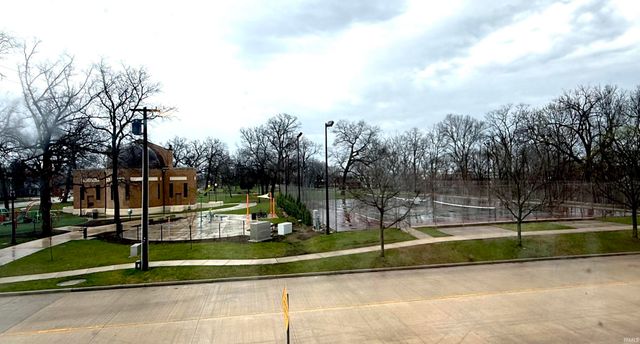 517 Forest Avenue, Mishawaka, IN 46545