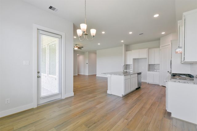 3203 Hidden Mist Drive, Texas City, TX 77568