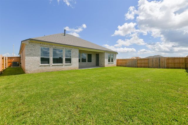 3203 Hidden Mist Drive, Texas City, TX 77568