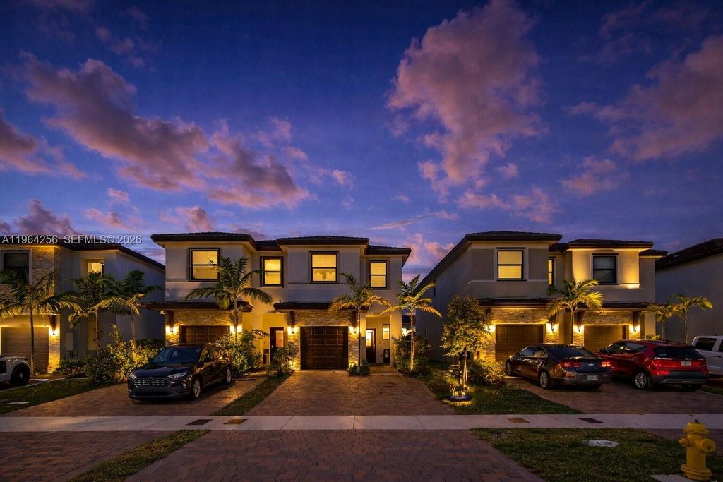 25500 SW 108th Ave, Homestead, FL 33032