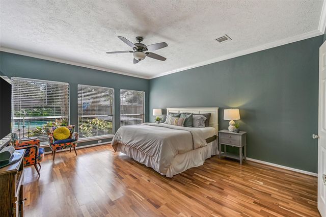 303 Melodywood Drive, Friendswood, TX 77546