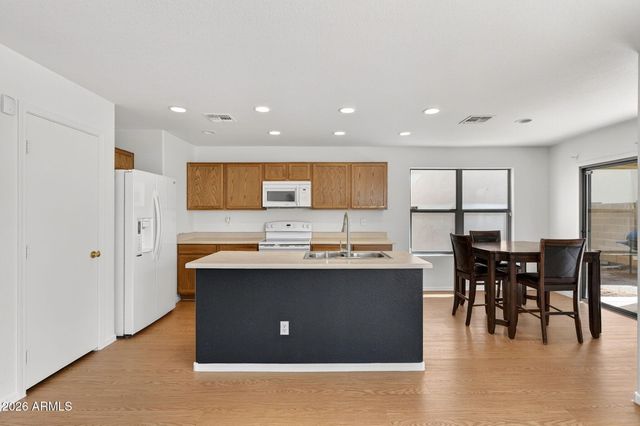 6457 W DIANA Avenue, Glendale, AZ 85302