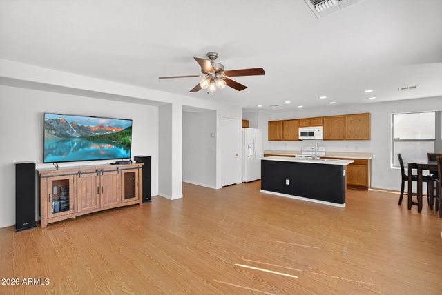 6457 W DIANA Avenue, Glendale, AZ 85302