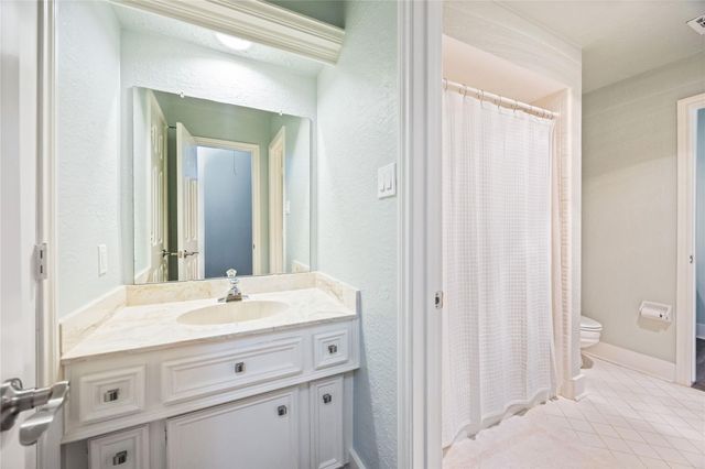 2318 Pleasant Creek Drive, Houston, TX 77345