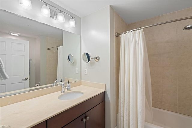 123 College Pl Unit 1204, Norfolk, VA 23510