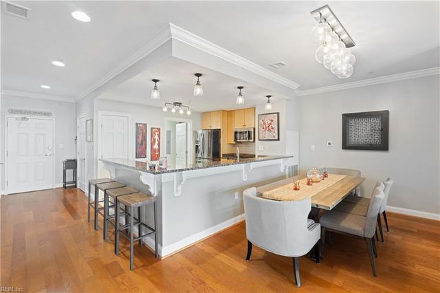123 College Pl Unit 1204, Norfolk, VA 23510