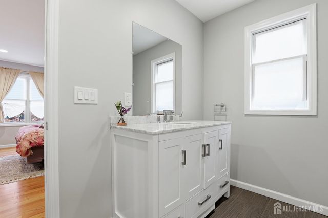 24 Campbell Avenue, Edison, NJ 08817