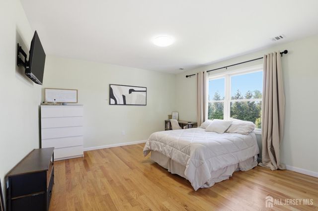 24 Campbell Avenue, Edison, NJ 08817